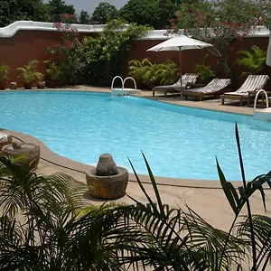 4* Hotel Raheem Residency